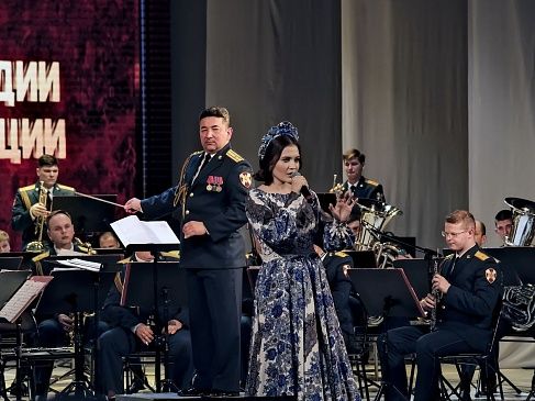 Образцово-показательный оркестр Росгвардии выступил в Республике Алтай