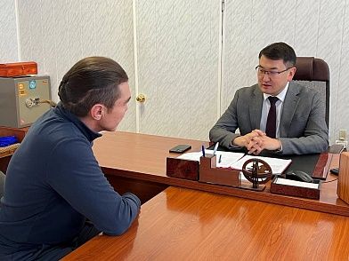 Артур Кохоев провел прием граждан в Усть-Канском районе