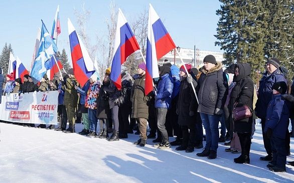 Парламентарии приняли участие в митинге «Zа Россию»