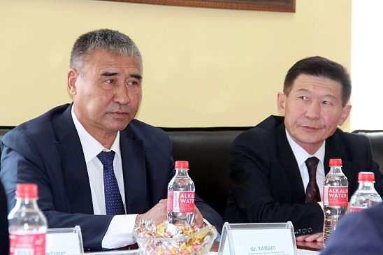 Делегация Республики Алтай во главе со спикером  Артуром Кохоевым посетила Баян-Ульгийский и Ховд аймаки Монголии