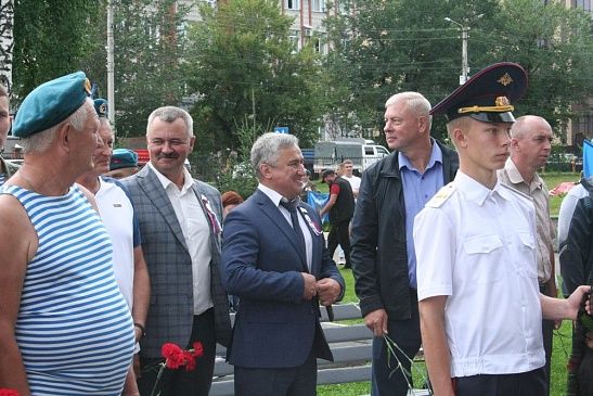 В г.Горно-Алтайске отметили День воздушно-десантных войск